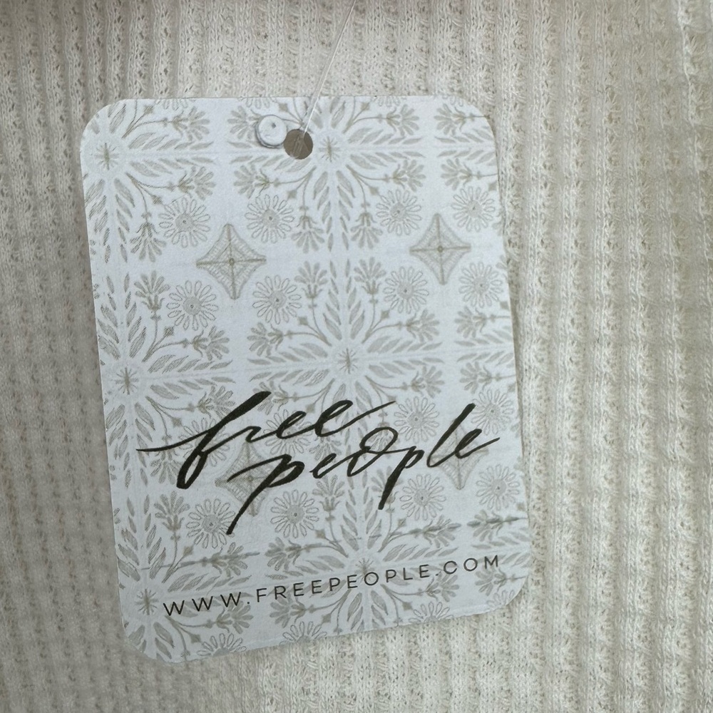 FREE PEOPLE Santa Clara womens medium Alabaster waffle knit V-neck long sleeve - Picture 7 of 10